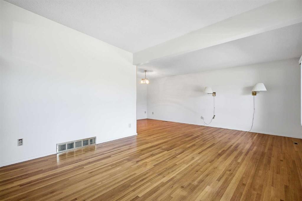 Picture for 3227 Boulton Road NW