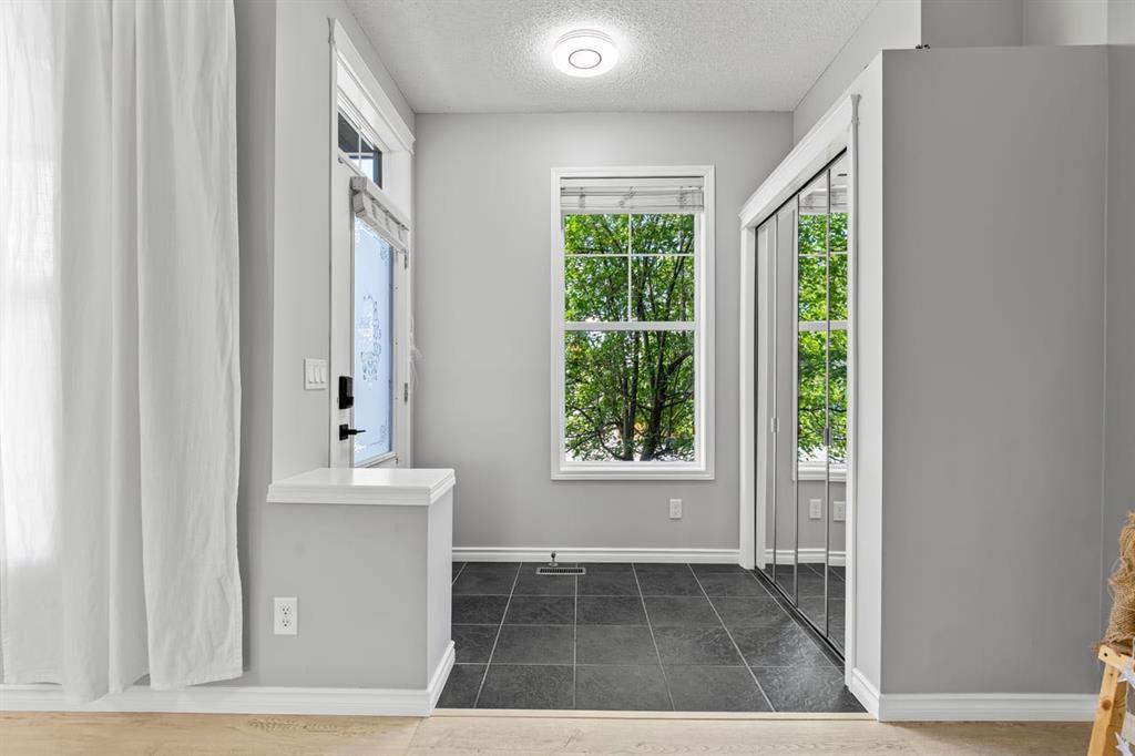 Picture for 122 Auburn Bay Heights SE