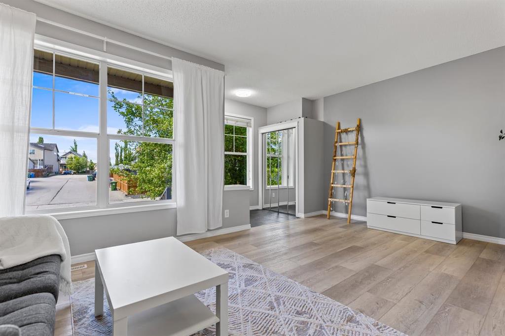 Picture for 122 Auburn Bay Heights SE