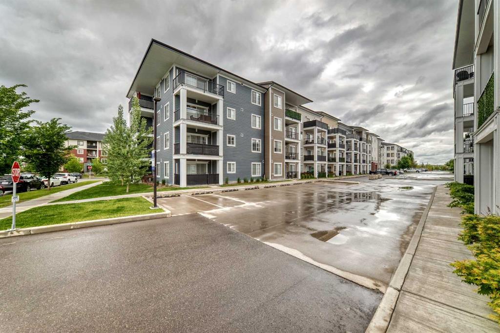 Picture for 8306, 151 Legacy Main Street SE