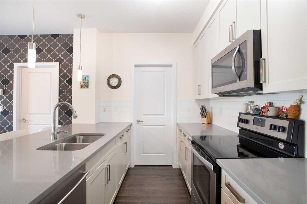 Picture for 103, 200 Cranfield Common SE