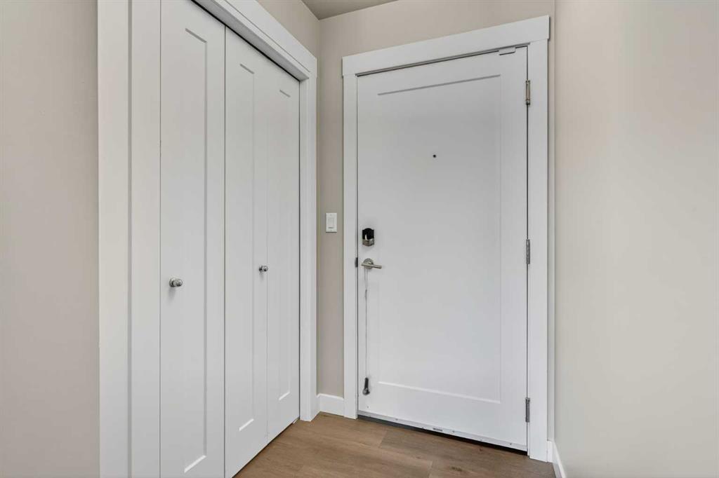 Picture for 207, 20 Walgrove Walk SE https://www.cirrealty.ca/reb/creb/98/A2263398_33.jpg