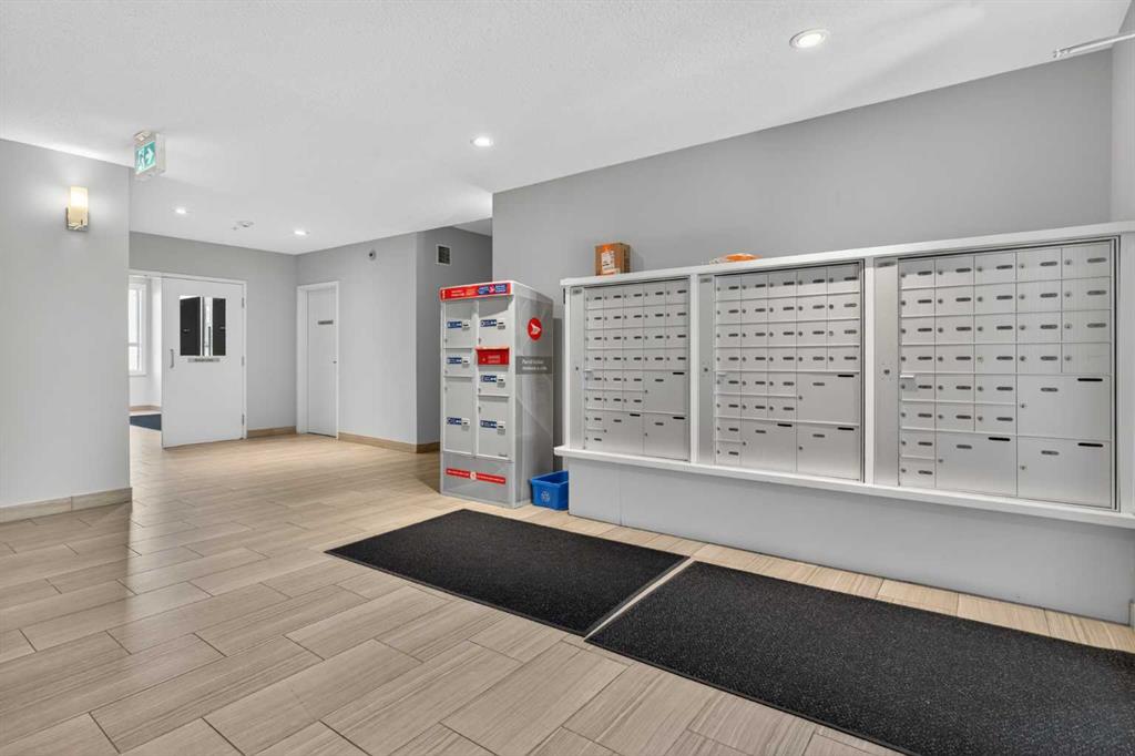Picture for 207, 20 Walgrove Walk SE https://www.cirrealty.ca/reb/creb/98/A2263398_35.jpg