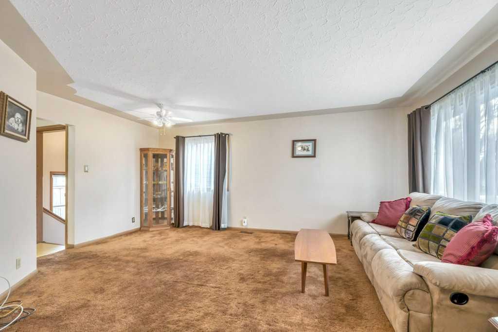 Picture for 30 Butler Crescent NW