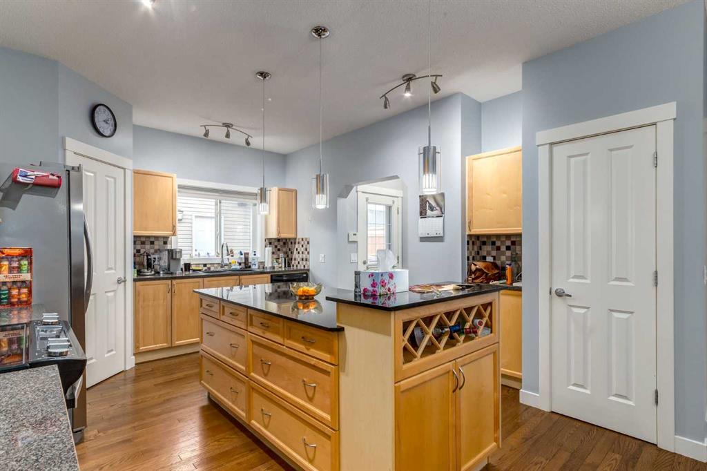 Picture for 216 Silverado Range Close SW