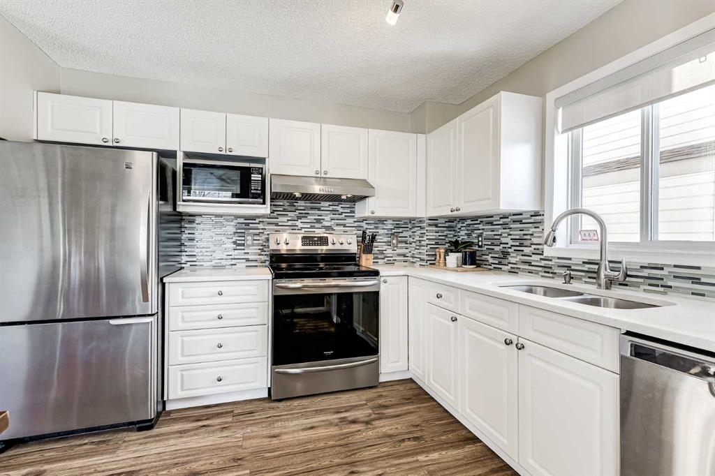 Picture for 157 Arbour Crest Road NW