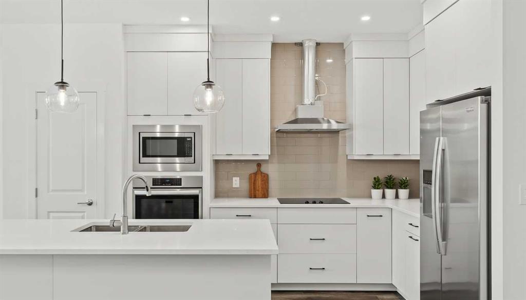 Picture for 834 Livingston View NE