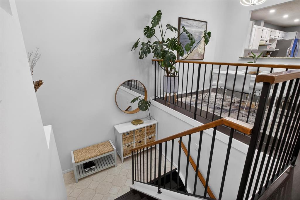 Picture for 643 Strathcona Drive SW