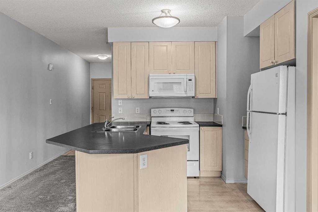 Picture for 122, 176 Kananaskis Way 