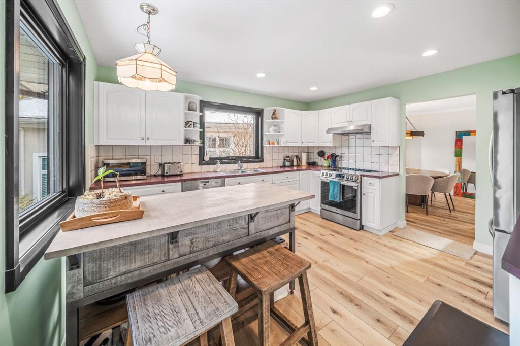 Picture for 108 Lougheed Circle 