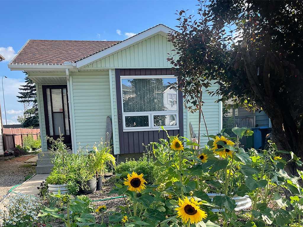 Picture for 147 Erin Ridge Road SE