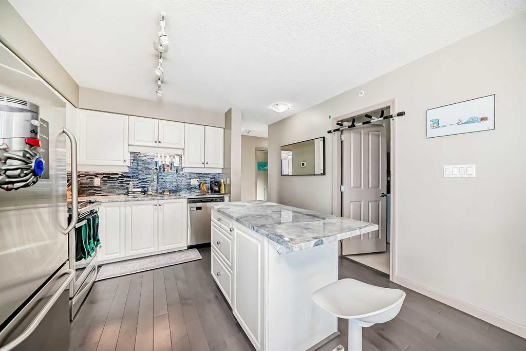 Picture for 1807, 650 10 Street SW