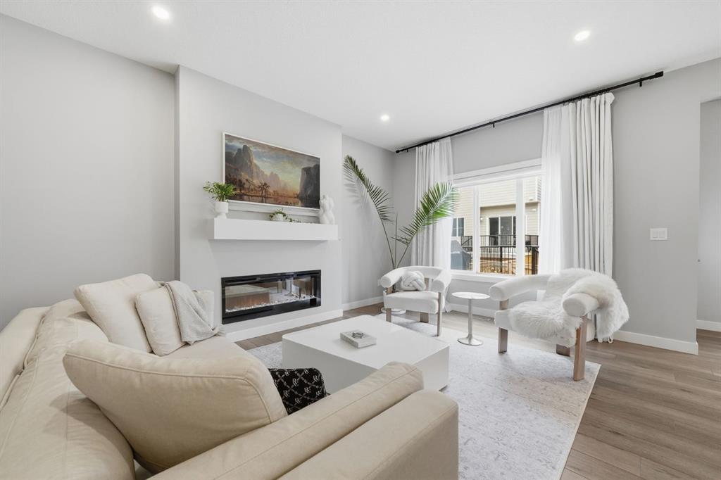 Picture for 902 Bluerock Way SW