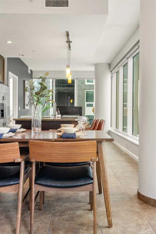 Picture for 802, 211 13 Avenue SE