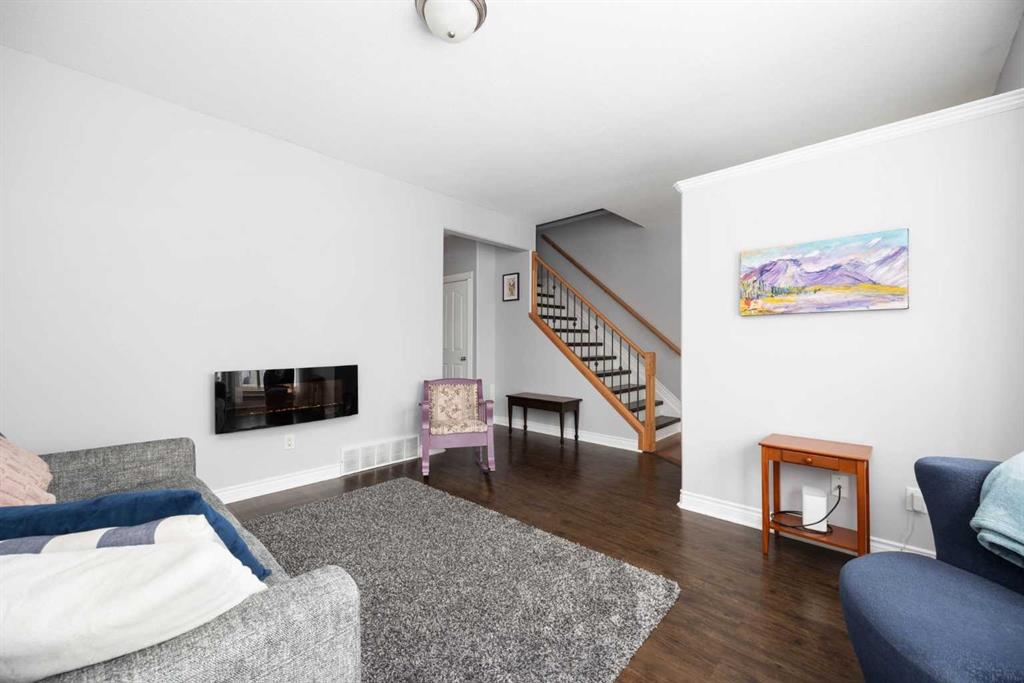 Picture for 209 Pickles Crescent 