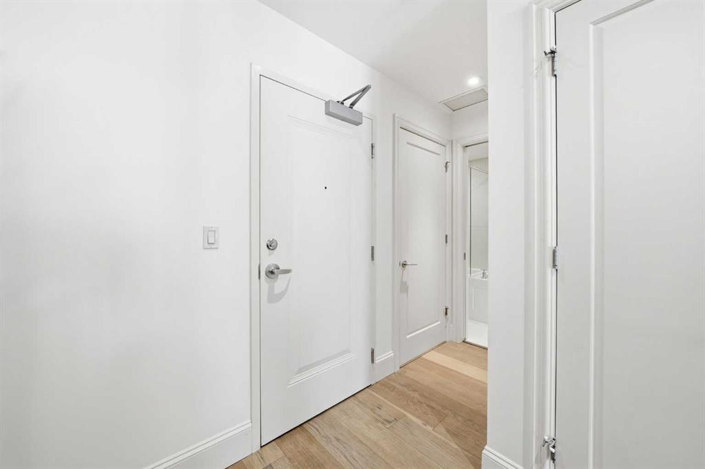 Picture for 101, 121 Quarry Way SE