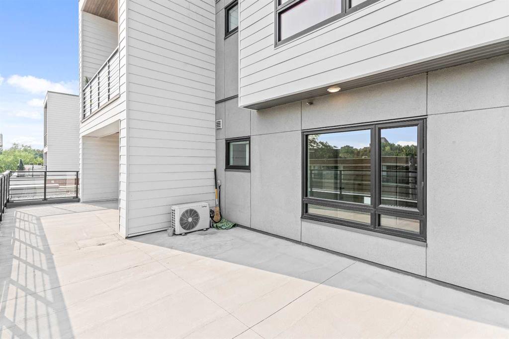 Picture for 319, 120 18 Avenue SW