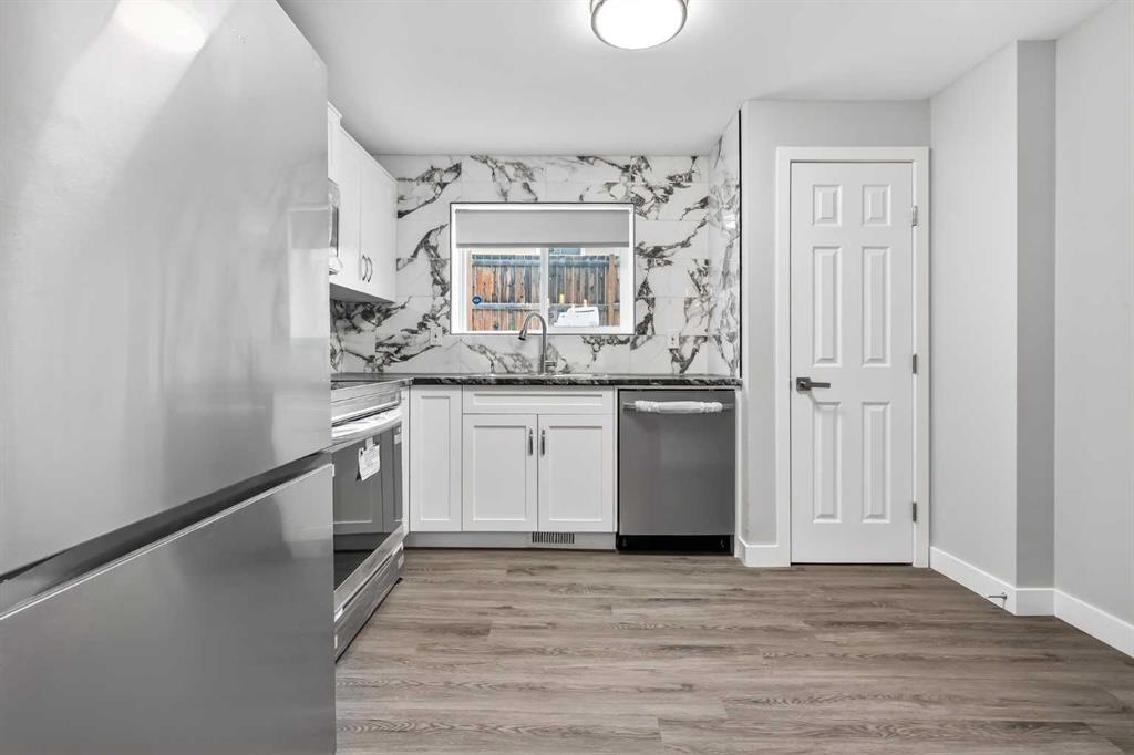 Picture for 7717 &amp; 7719 41 Avenue NW