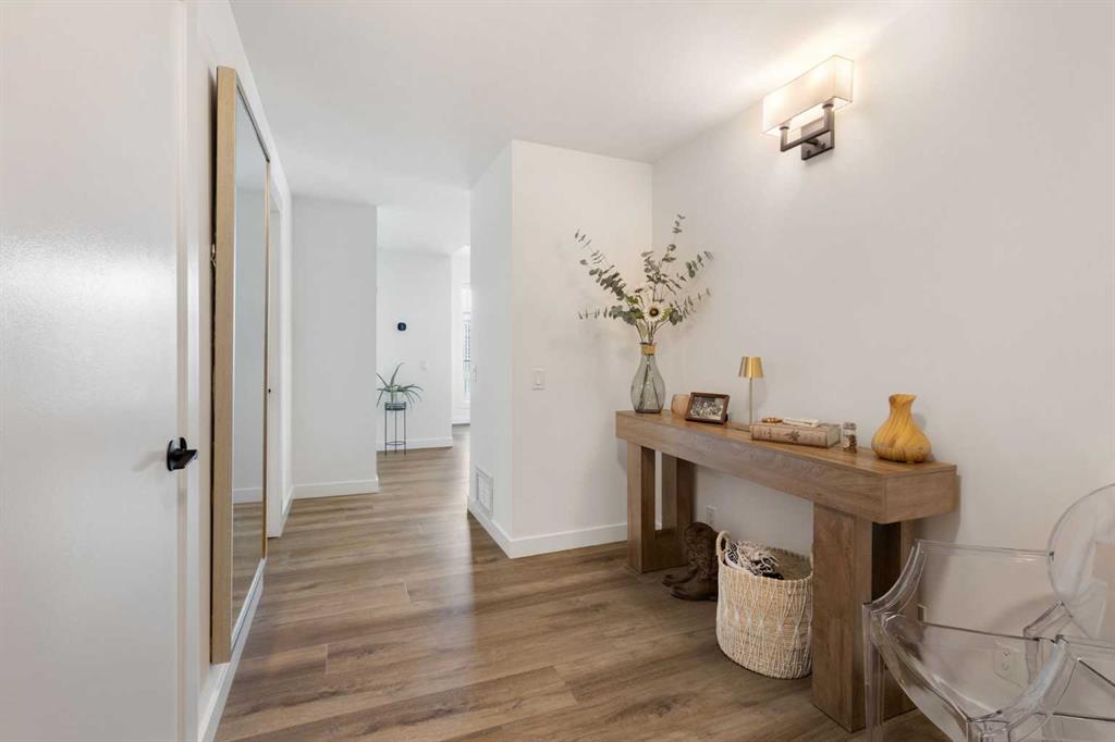 Picture for 1801, 1410 1 Street SE