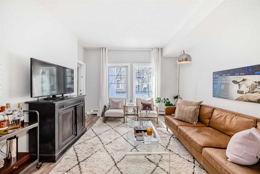Picture for 138, 60 Royal Oak Plaza NW