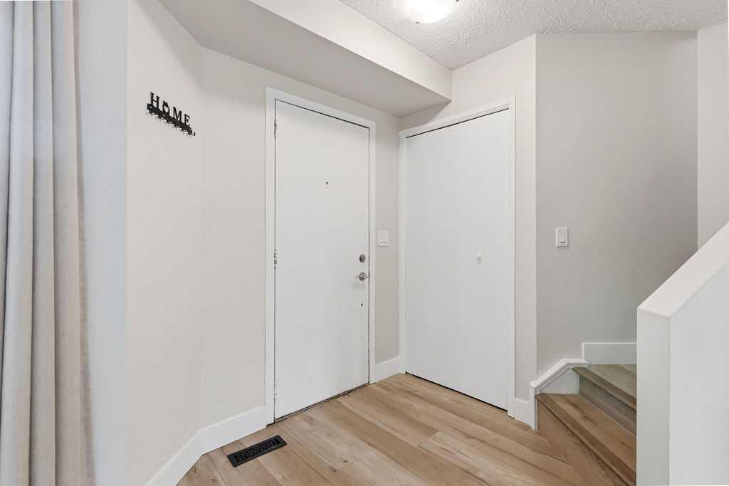 Picture for 102, 123 Queensland Drive SE