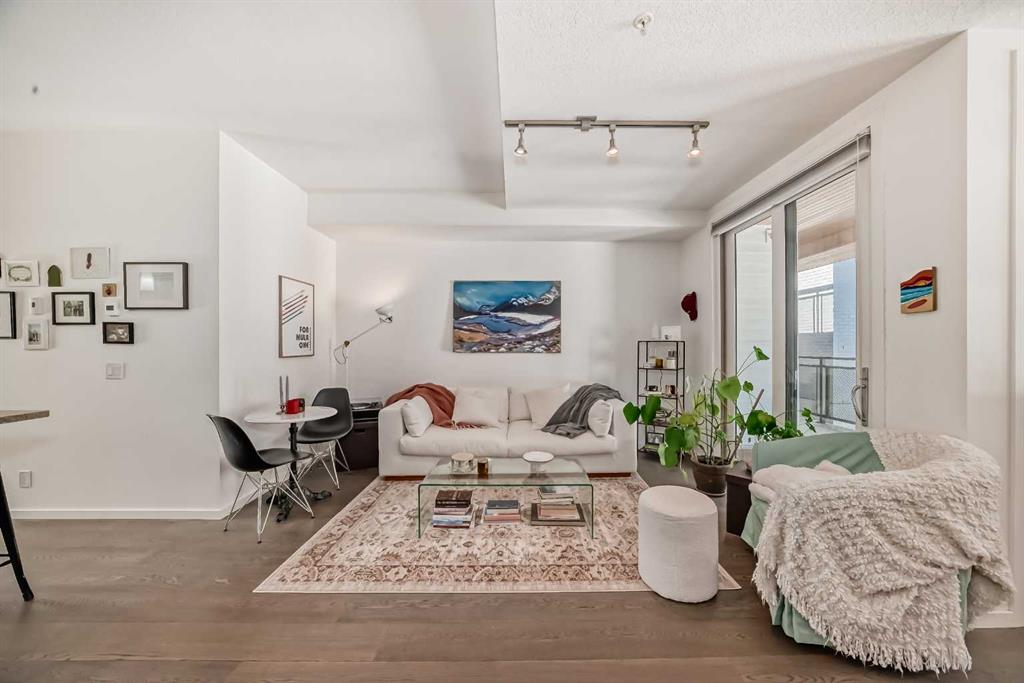 Picture for 307, 1719 9A Street SW