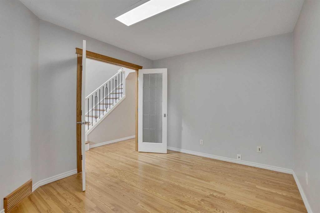 Picture for 143 Country Hills View NW