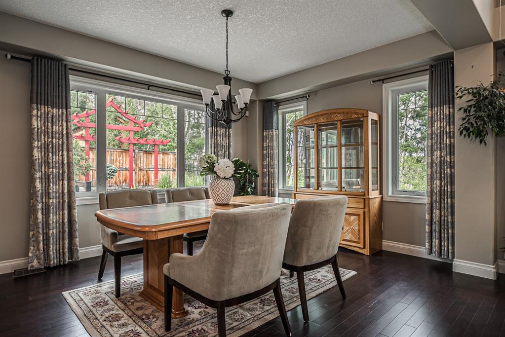 Picture for 180 ASCOT Drive SW