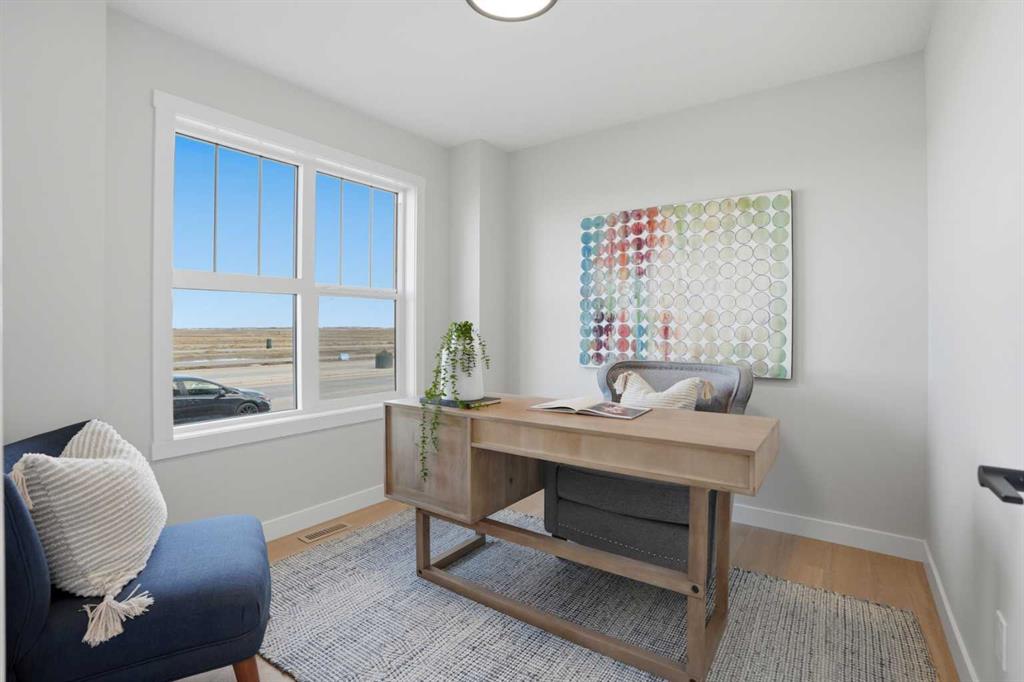 Picture for 21 Wild Rose Way SE