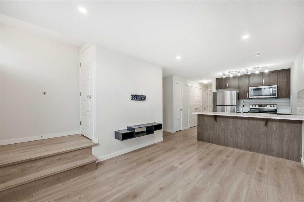 Picture for 167 Cranbrook Square SE