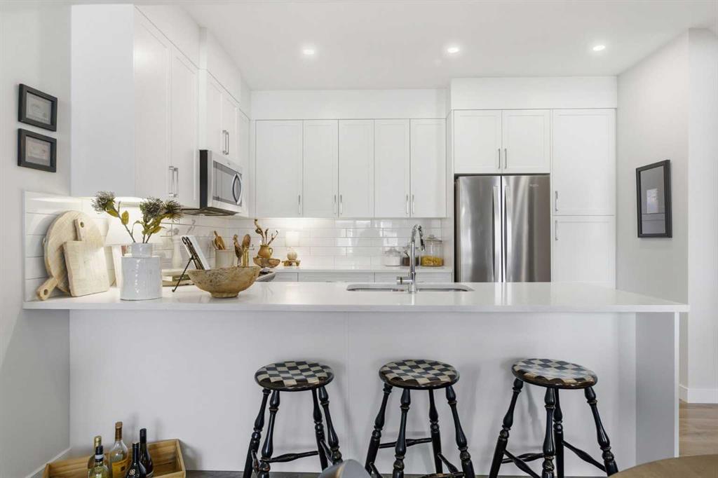 Picture for 307 Crestridge Common SW