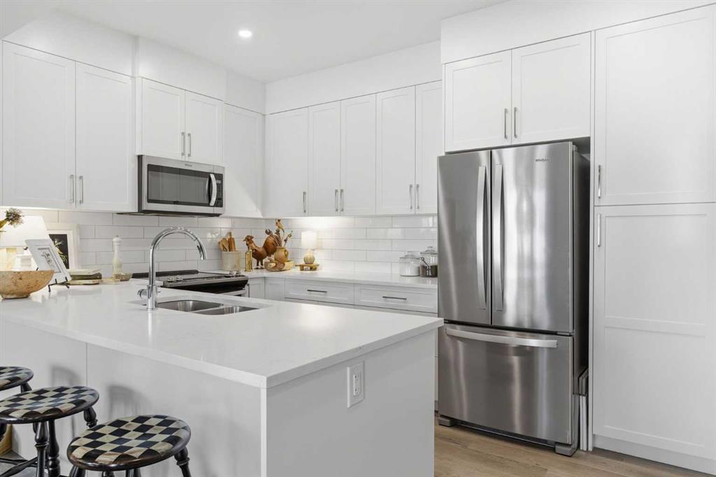 Picture for 307 Crestridge Common SW