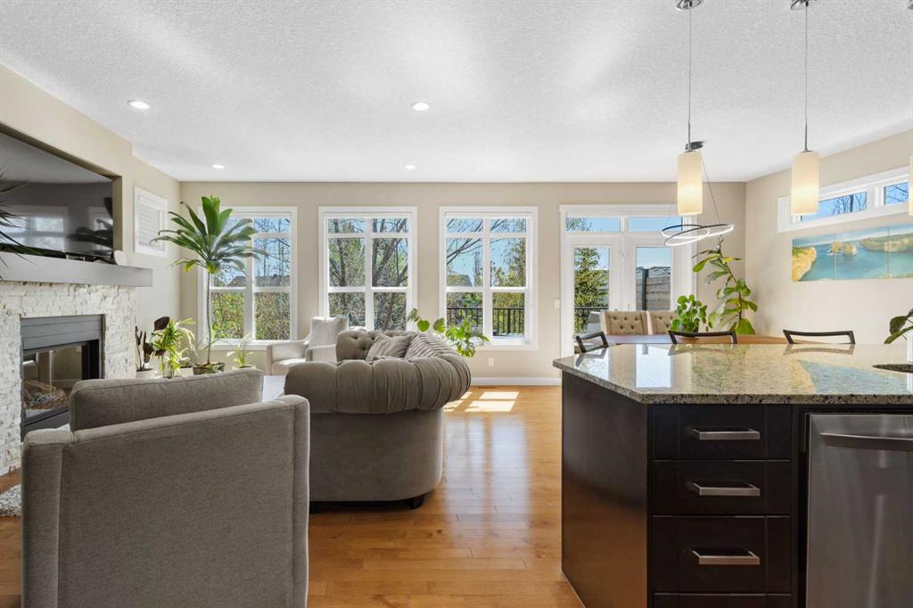 Picture for 106 Cranarch Landing SE