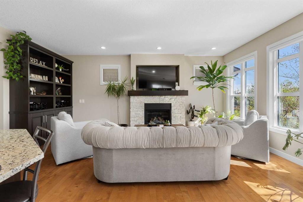 Picture for 106 Cranarch Landing SE