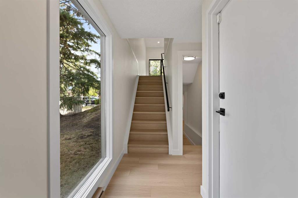 Picture for 32, 99 midpark Gardens SE