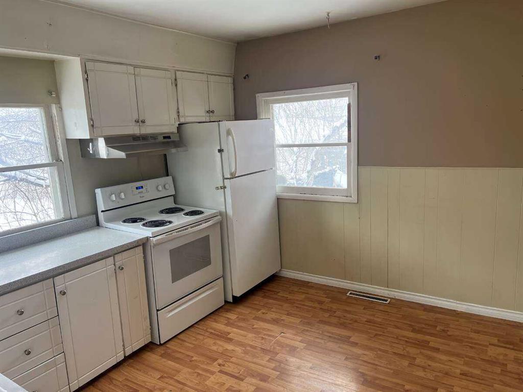Picture for 1824 41 Street SE