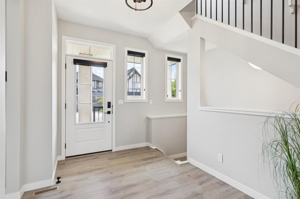 Picture for 67 Coopersfield Park SW