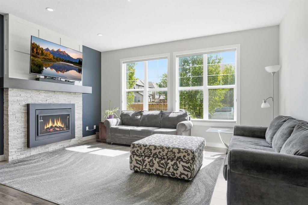 Picture for 237 Mahogany Parade SE