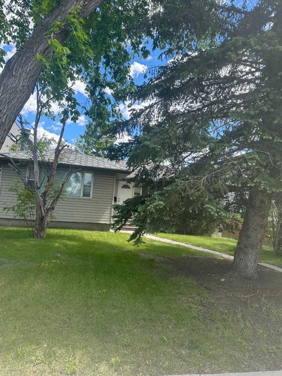 Picture for 3228 Kerrydale Road SW