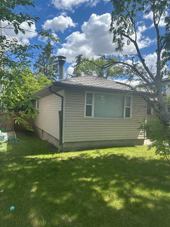 Picture for 3228 Kerrydale Road SW