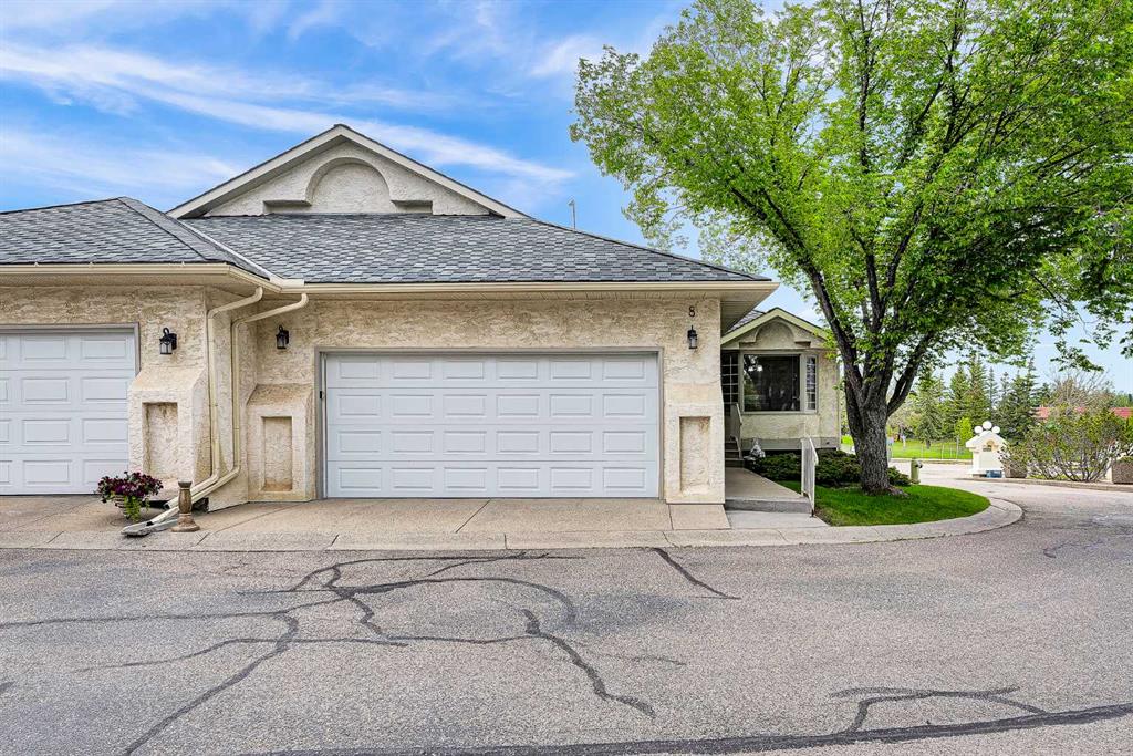 Picture for 8 Edgepark Villas NW