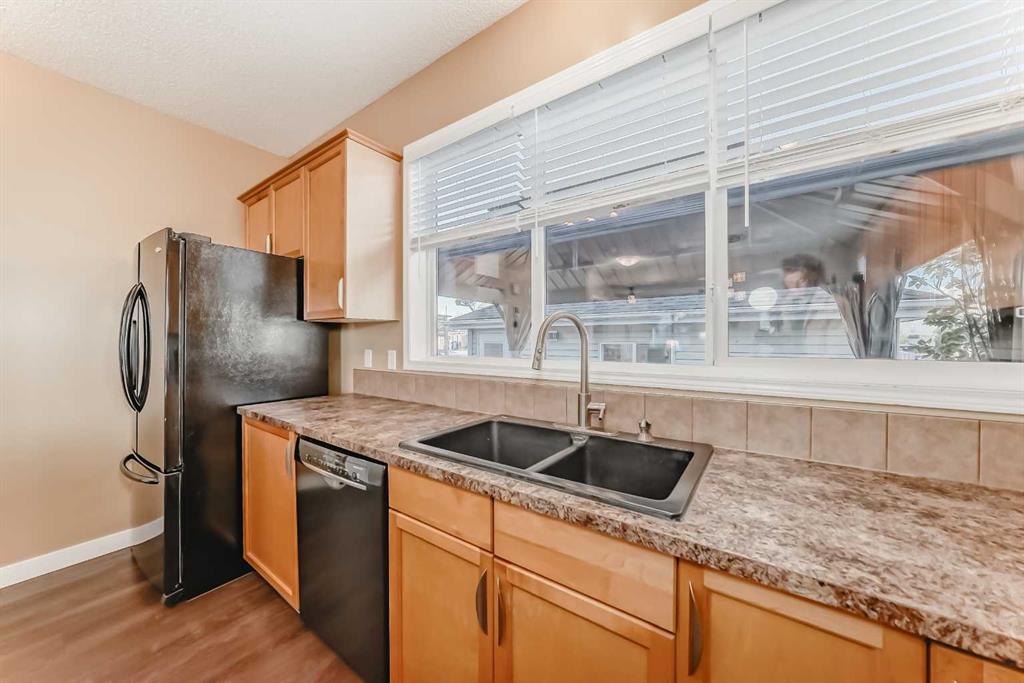 Picture for 202 Copperfield Grove SE https://www.cirrealty.ca/reb/creb/99/A2265899_12.jpg