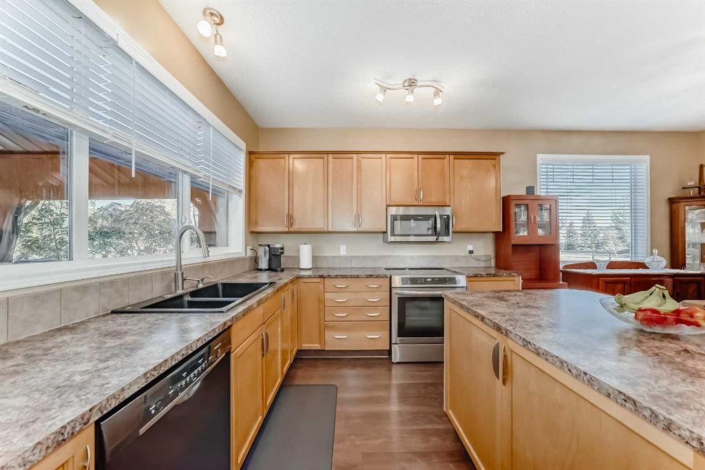 Picture for 202 Copperfield Grove SE https://www.cirrealty.ca/reb/creb/99/A2265899_13.jpg
