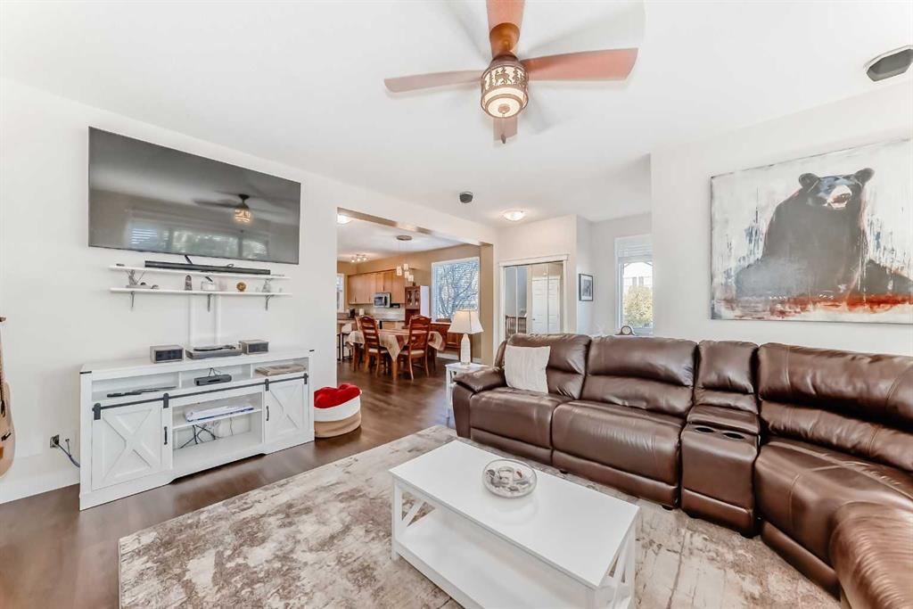 Picture for 202 Copperfield Grove SE https://www.cirrealty.ca/reb/creb/99/A2265899_19.jpg