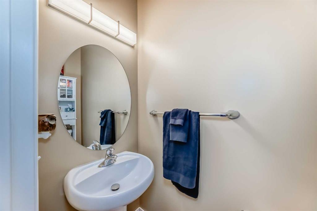 Picture for 202 Copperfield Grove SE https://www.cirrealty.ca/reb/creb/99/A2265899_20.jpg