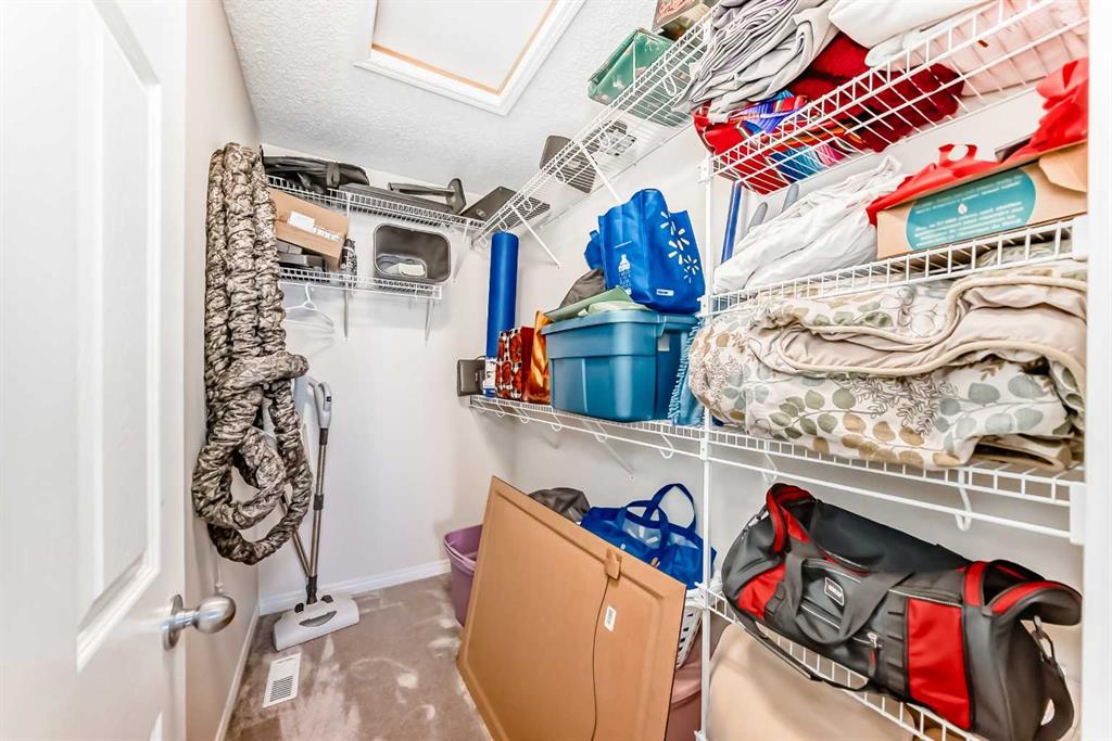 Picture for 202 Copperfield Grove SE https://www.cirrealty.ca/reb/creb/99/A2265899_33.jpg