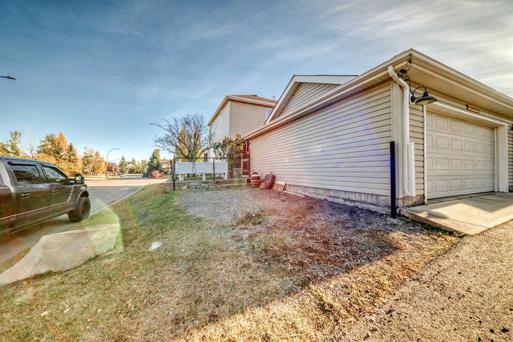 Picture for 202 Copperfield Grove SE https://www.cirrealty.ca/reb/creb/99/A2265899_46.jpg