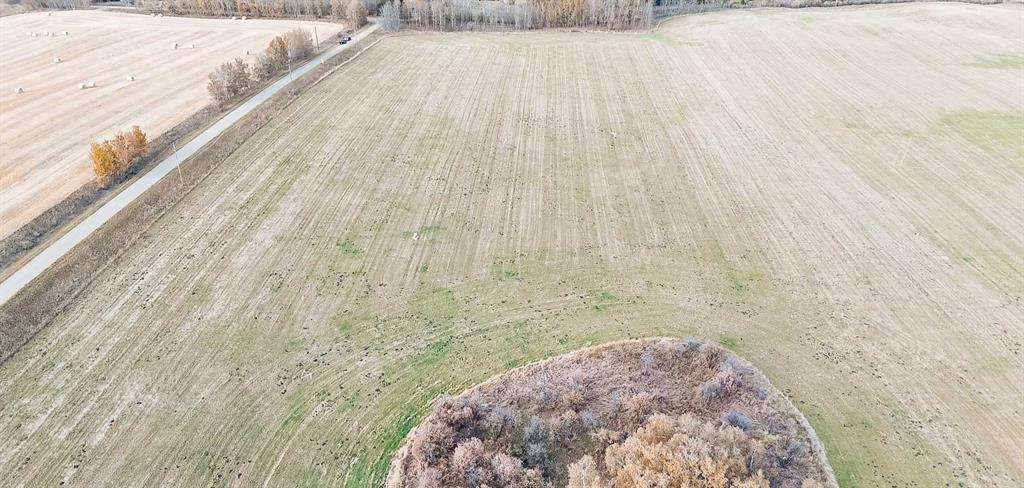 Picture for  Rge Rd 32A   https://www.cirrealty.ca/reb/creb/99/A2266399_18.jpg