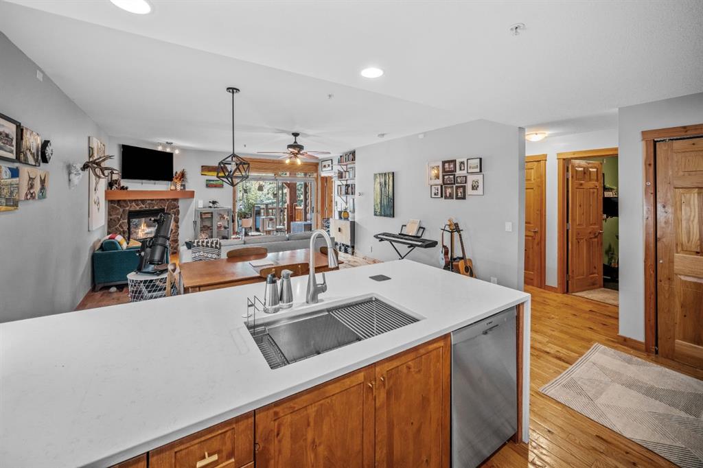 Picture for 327, 104 Armstrong Place  https://www.cirrealty.ca/reb/creb/99/A2266799_12.jpg