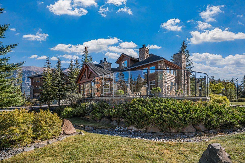 Picture for 327, 104 Armstrong Place  https://www.cirrealty.ca/reb/creb/99/A2266799_32.jpg